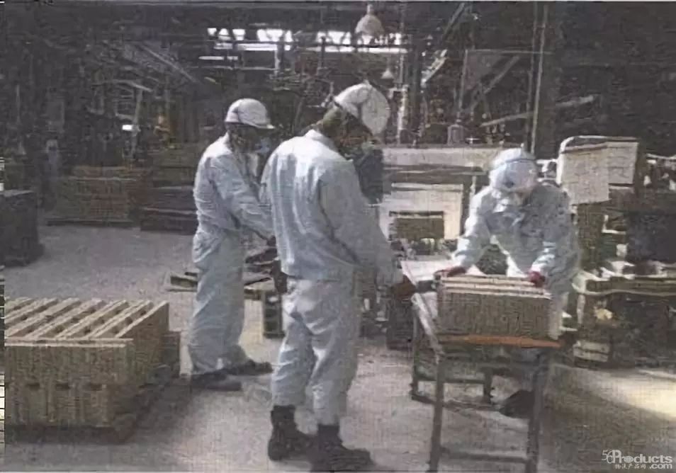 包裝箱托盤裝載搬運作業
