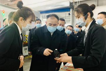 國家郵政局局長春節前到一線，最關心什么事