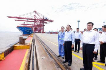 物流很重要！李克強對貨車司機、外賣小哥說了這些話！