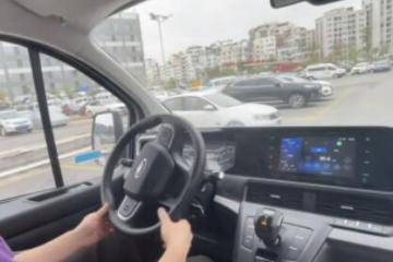 輕客就買2023款福特全順，聽聽車主的專業點評