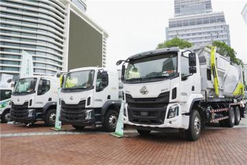 賦能城市“綠動力”乘龍環衛車亮相廣西環衛行業年會
