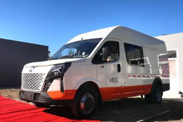 東風御風舉行鐵路雙軌探傷車展示會，為鐵道維護保駕護航