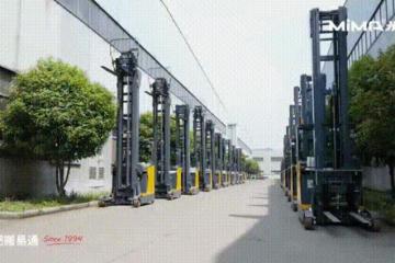 座駕前移式叉車批量發貨至海外