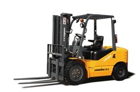 LG20DT內燃平衡重柴油叉車