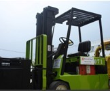 克拉克2噸電動叉車