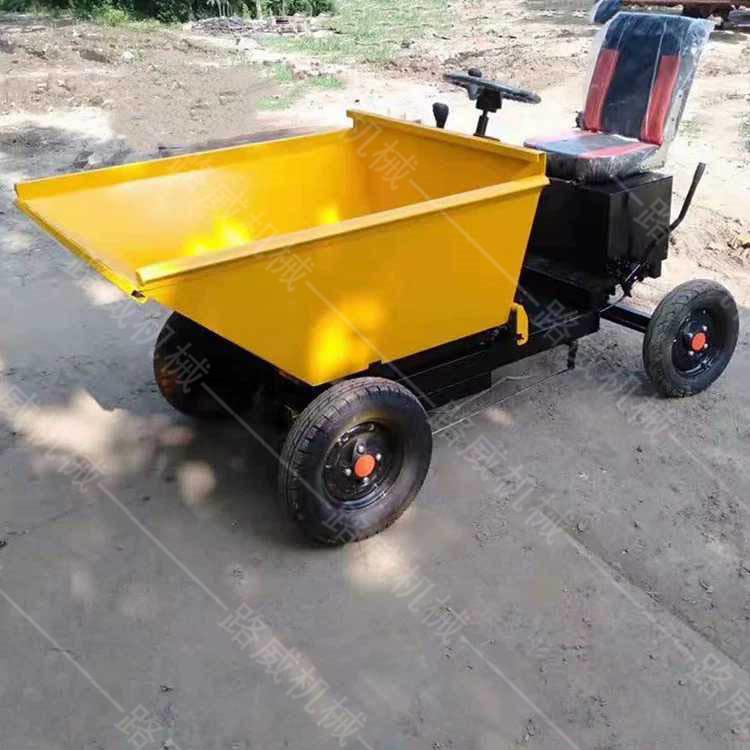    供應(yīng)騎式電動(dòng)灰斗車 拉沙上料電動(dòng)灰斗車 拉貨送料運(yùn)輸車