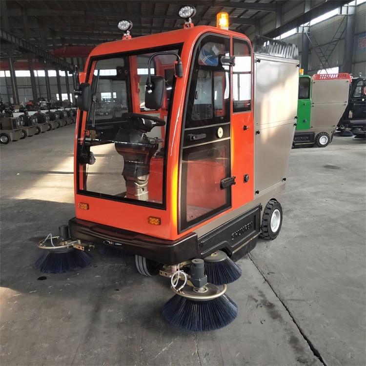  供應批發(fā)工業(yè)用掃地機 駕駛式掃地車 市政駕駛式掃地機
